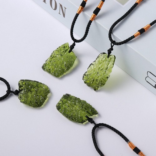 Natural Healing Green Czech Pendant Moldavite Meteorite Impact Stone Necklace - Picture 7 of 17