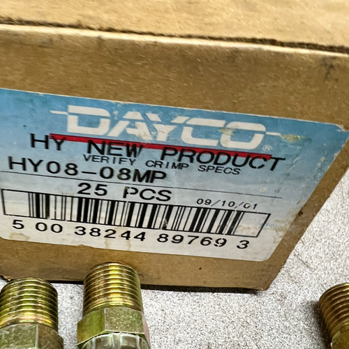 BOX OF 25 NEW IN BOX DAYCO FITTING HY08-08MP - Picture 3 of 5