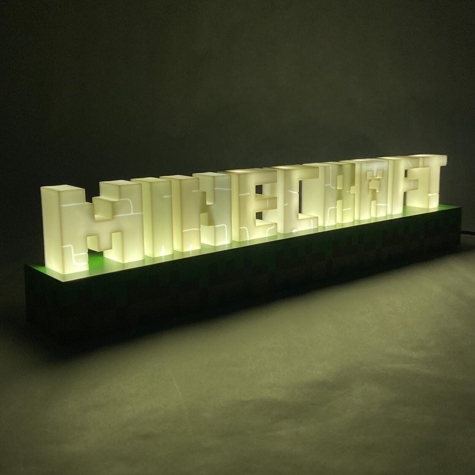 Minecraft LED Light Lamp Night 2 Modes Game Room Decor Box Logo Battery  MicroUSB