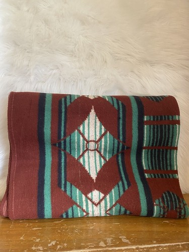 Vintage 1950s Woven Beacon Indian Camp Blanket Aztec Woven Design 64x79 - Picture 3 of 7