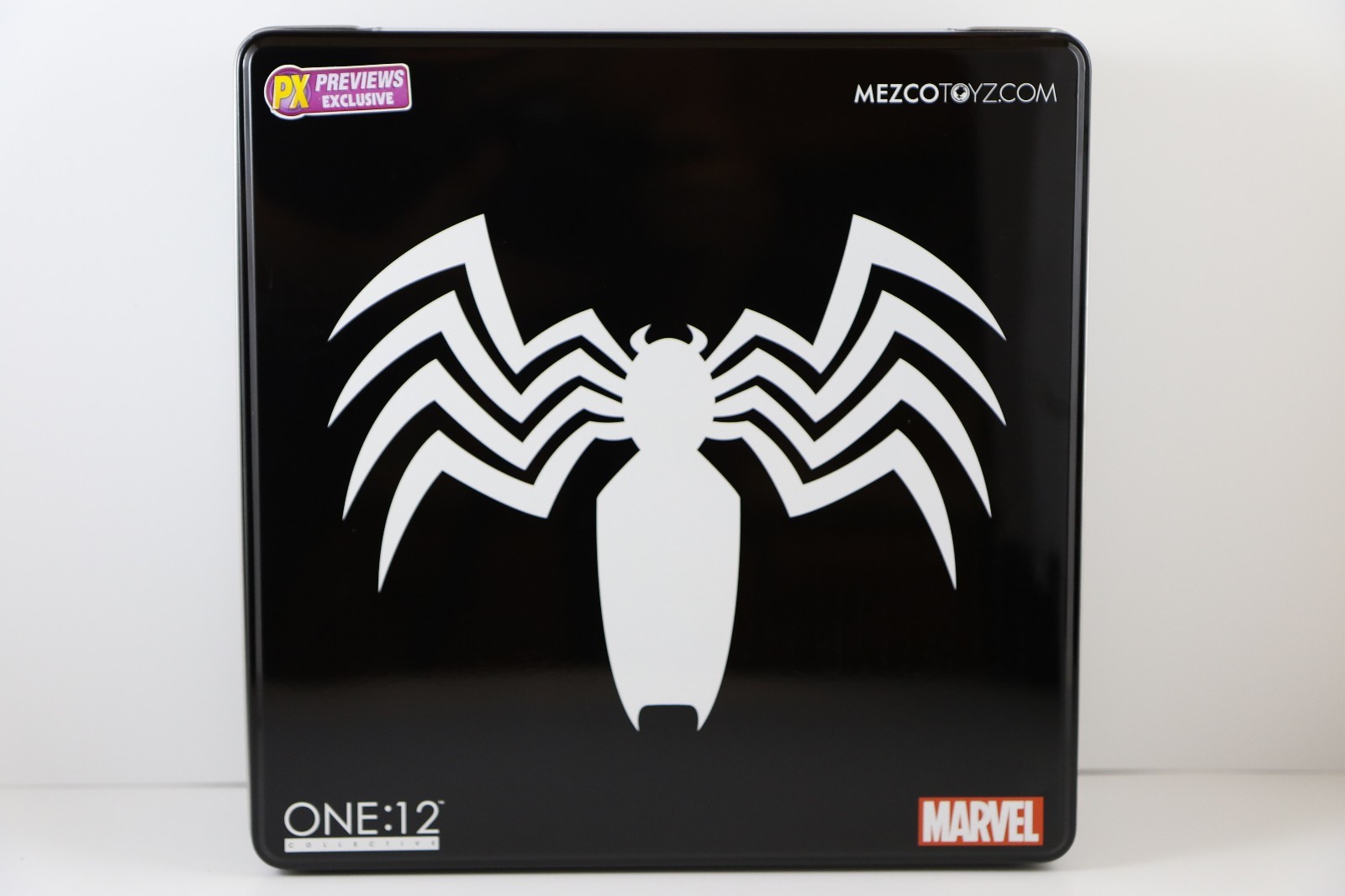 Mezco One 12 Negro colectiva Hombre Araña Figura Exclusiva simbiota PX vistas previas Mezco One 12 Negro colectiva Hombre Araña Figura Exclusiva simbiota PX vistas previas