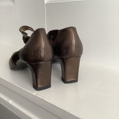 Tacchi classici Mary Jane bronzo Yves Saint Laurent anni '90 taglia 10M - Foto 4 di 9