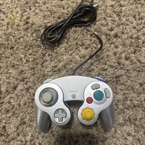 Nintendo DOLACPL2 Gamecube Controller - Platinum Great Condition Very Clean - Picture 3 of 7