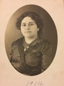 Postcard-1914-RPPC-Alix-Alberta-Frisch-Beautiful-Women-Canada-Vintage-P24