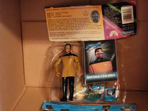 Assorted Star Trek TNG & DS9 4 1/2" Action Figures Playmates YOU CHOOSE - Picture 3 of 44