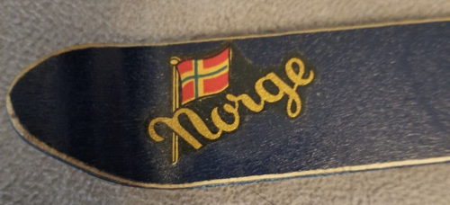 VTG 1960's Miniature Ski Boot, Norwegian Christmas & Cabin Winter Holiday Décor - Picture 4 of 10