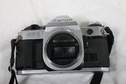 Canon AE-1 Program Silver SLR 35mm Film Camera 91690 - Picture 3 of 6