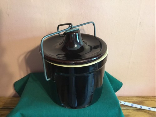 Vintage Stoneware Brown Glazed 5" Crock With Lid And Wire Bail Closure - Picture 2 of 17