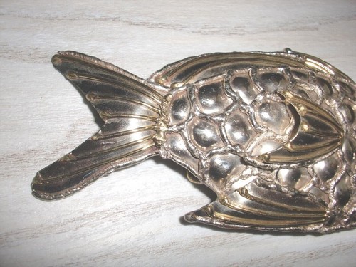 Vintage *** verzierte massive goldfarbene geprägte Fisch-Gürtelschnalle aus Metall ~ 5,5" x 3" - Bild 8 von 10
