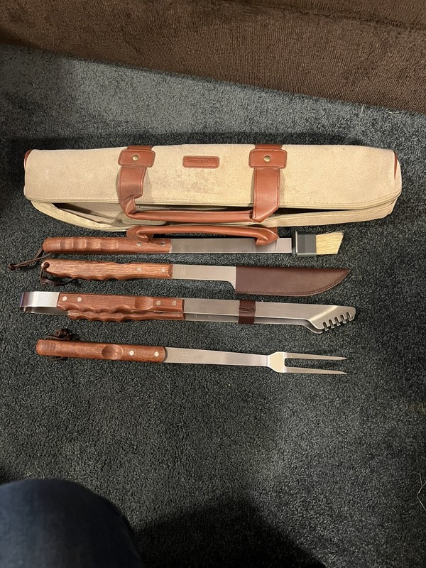 Grilling/Barbeque Utensils Set with suede bag