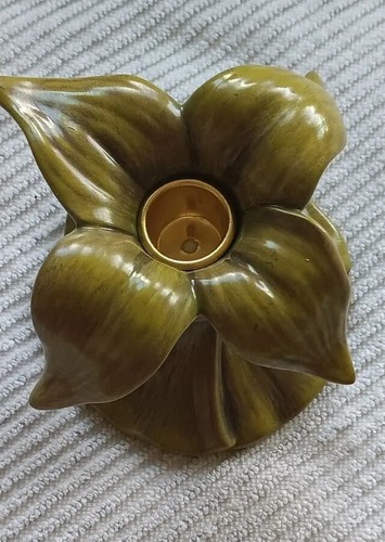 Set of 3 Department 56 of Green Leaf Accent Candle Holders Ceramic 3.5 X 5.5 - Picture 2 of 6