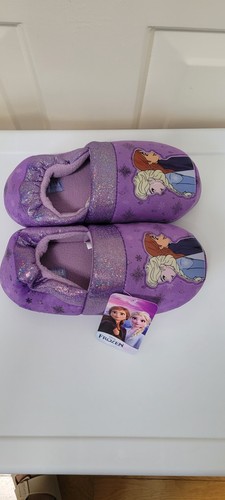 Disney Anna and Elsa Girl's Clog Slippers - Picture 2 of 10