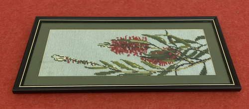 Vintage Tapestry w Red Floral Bottlebrush Pattern Framed Wall Hanging Flower Art - Picture 6 of 10