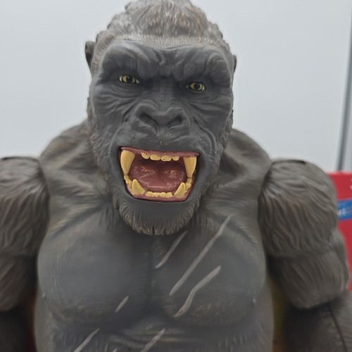 Lanard Kong Skull Island 18" Posable Kong Mega-Figura Walmart Exclusivo NUEVO - Imagen 6 de 15