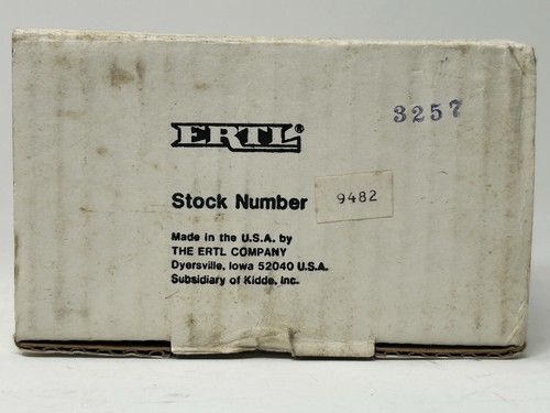 New Ertl 9482 Big A Auto Parts 1905 Ford Delivery Car Bank W/Key ๐บ๐ธ Made - Picture 11 of 11
