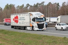 Truck Photo Iveco S-Way Tarpaulin Semi-Truck Czech Republic White Comett #m2rh