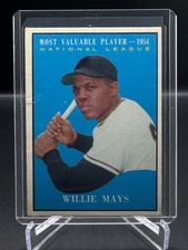 1961 TOPPS!  WILLIE MAYS!  MVP-1954!  NEW YORK GIANTS!  #482   VG-EX!  CREASE