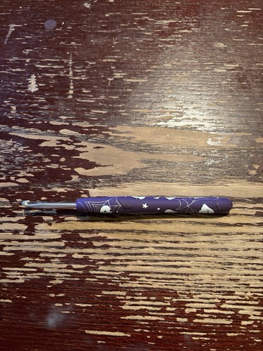 Woobles Ghost Crochet Hook Limited Edition - Picture 3 of 6
