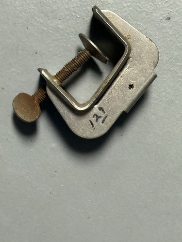 Small Clamp - Picture 2 of 3
