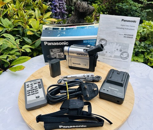 Panasonic NV-DS60B Mini DV SD Card Camcorder Digital Video Camera Tested Working