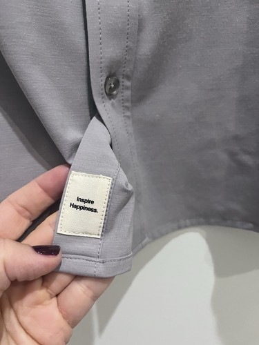 Nuevo sin etiquetas Puente de manga larga Vuori abotonado niebla talla M $98 - Imagen 6 de 10