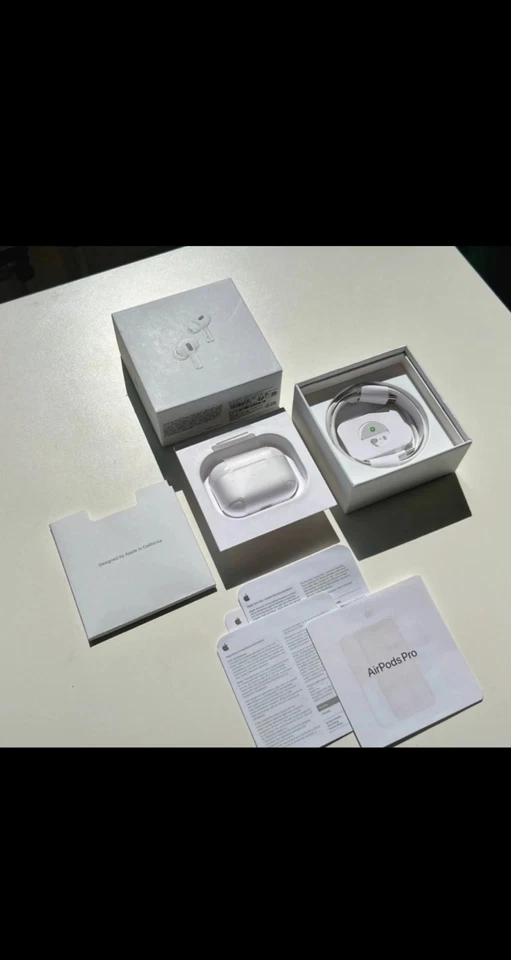 AirPro2 (2generazione) con custodia di ricarica MagSafe (USB-C) - Image 4 of 4