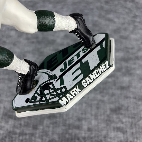Forever Collectibles Legends of "The Field" - NY Jets Mark Sanchez #6 Bobblehead - Imagen 5 de 10