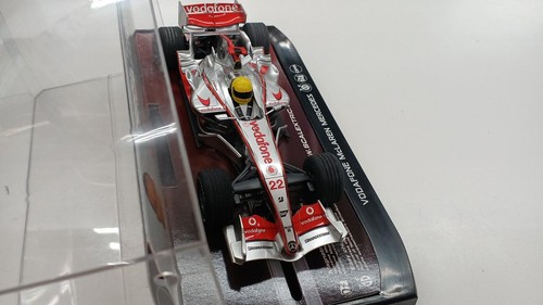 SCALEXTRIC VODAFONE MCLAREN MERCEDES 22 Slot Car - Picture 11 of 15