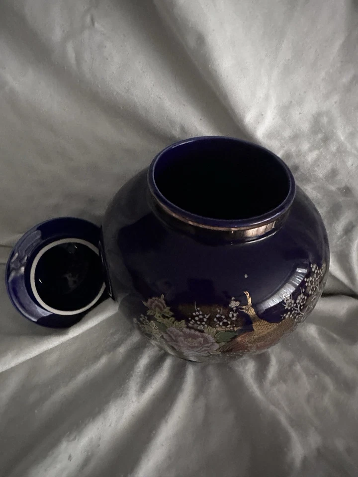 Jarrón/urna japonesa azul cobalto con tapa faisán dorado Foto 4 de 4