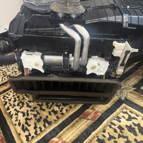 2009-2013 AUDI Q5 A5  A5 S5 A4 S4 AC Heater Core  Motor Box Dual Climate Control - Picture 3 of 12