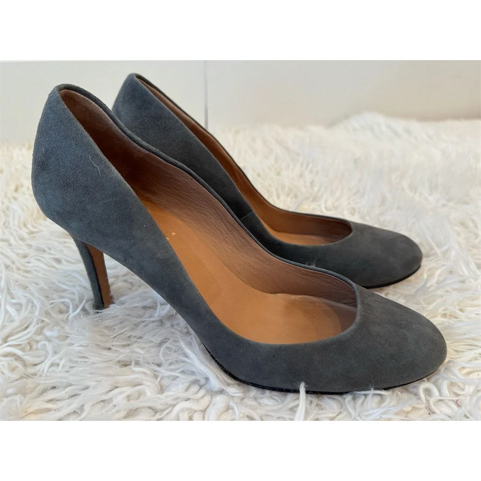 Zapatos de tacón alto clásicos de gamuza gris para mujer Ann Taylor talla 9,5 Foto 4 de 4