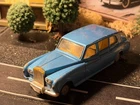 Vintage Dinky Toys 152 Rolls Royce Phantom v Limousine