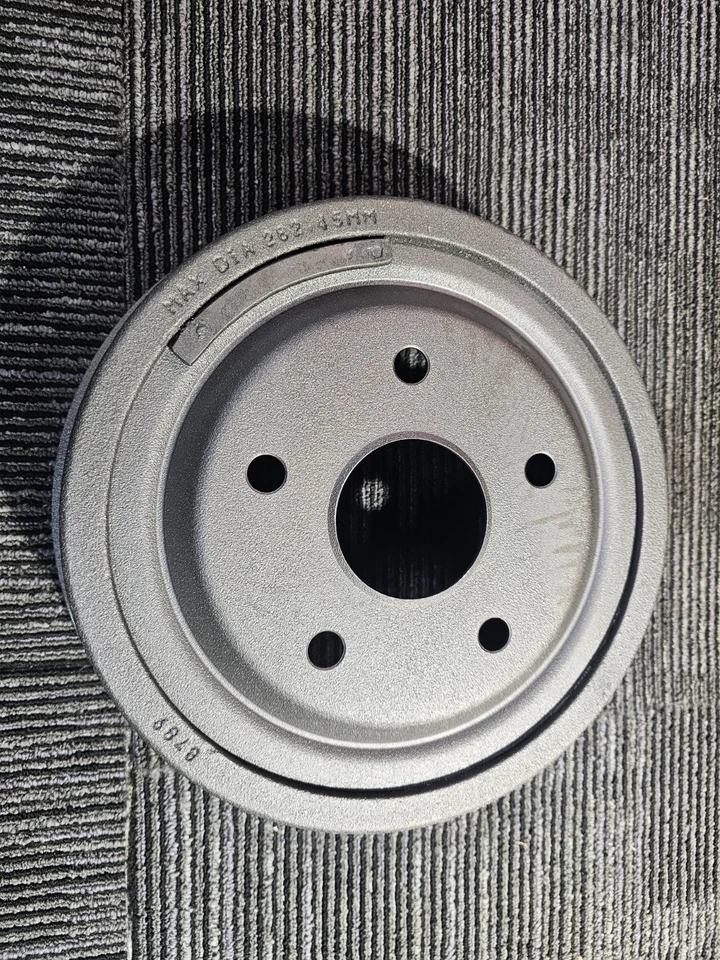 Tambor de freno trasero premium Bendix PDR0141 para Ford serie E 1969-1975 F-150 1975 Foto 2 de 4