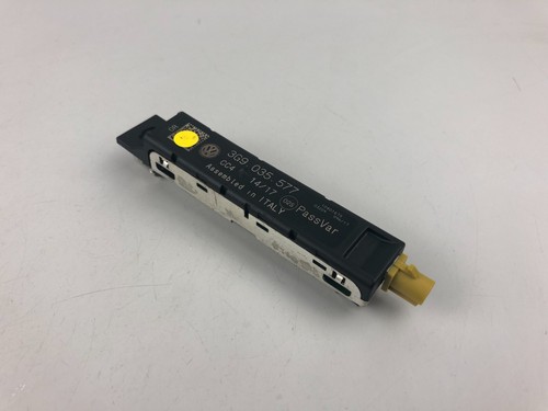 Volkswagen Passat B8 Aerial Amplifier Antenna Unit 3G9035577 - Picture 2 of 8