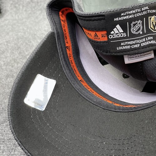 Vegas Golden Knights Flex Fit Hat S/M Dark Gray Cap Embroidered Logo NWT - Picture 6 of 6