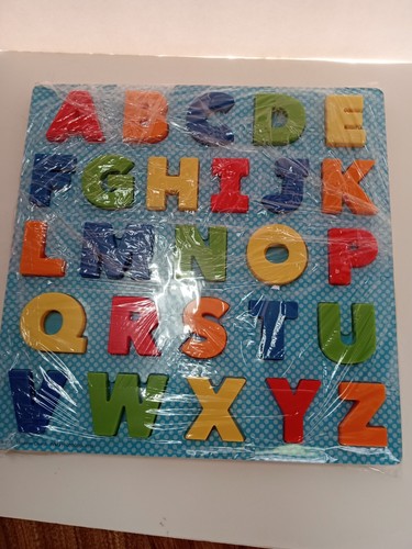 Holz und Kunststoff Alphabet Lerntafel für Kleinkinder - Bild 7 von 7