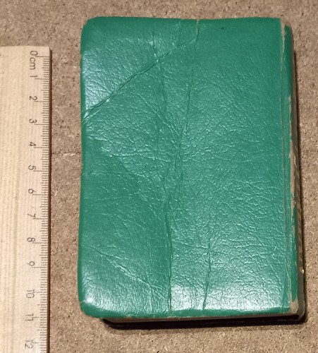 Collins Gem Italian English Dictionary 1976 . Slight damaged due to use - Picture 4 of 4