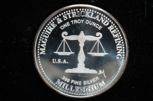 Rare Maguire & Strickland Refining 2000 1 oz .999 Silver Art Round in BU