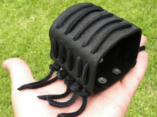 Bracelet cuff shaman dancer style black 2.5 inch wide wristband Bison leather - Picture 4 of 8