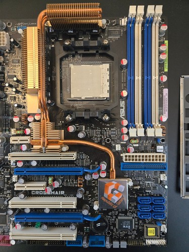ASUS Republic of Gamers M2 Crosshair AM2 Motherboard - Bild 6 von 8