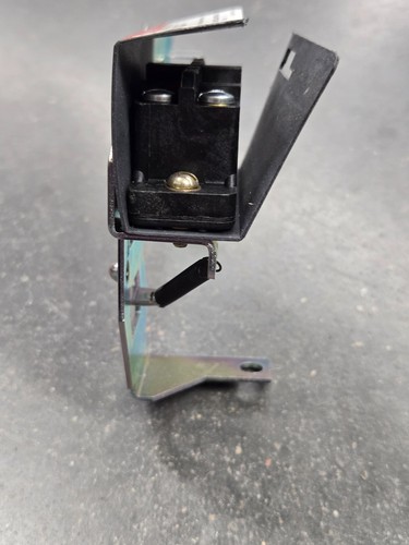Square D EIK032 2 Pole Electrical Interlock Kit **Free Shipping** - Photo 2 sur 5