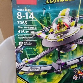 LEGO Space: Alien Mothership (7065) INCOMPLETE