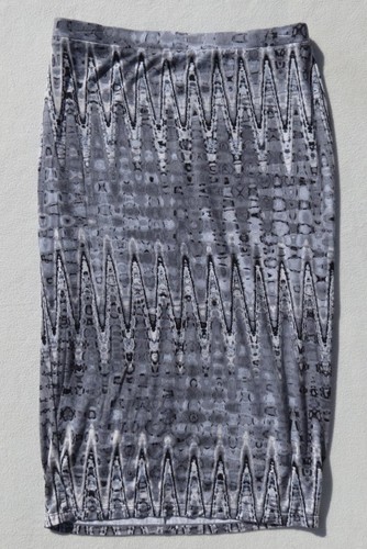 MATTY M grau Print super weich Stretch Viskose Strick eng unterhalb Knie Rock Gr. S M - Bild 4 von 5