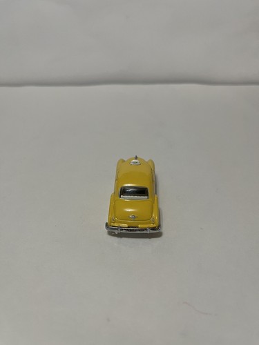 American Cruiser Die Cast Replica Premier Edition 1:64 Scale Taxi Series - Picture 14 of 24