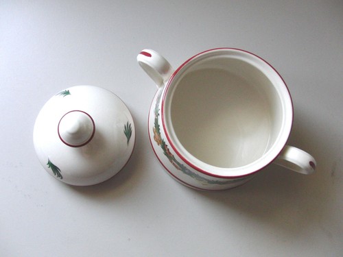 NIB RARE SPODE Christmas Memories Creamer & Sugar - ORIG $137.99 - NEW BOX! - Picture 11 of 12
