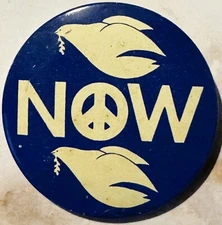 Vintage 1960s ☮️ Vietnam War Peace Now 🕊️ Dove Pin Pinback