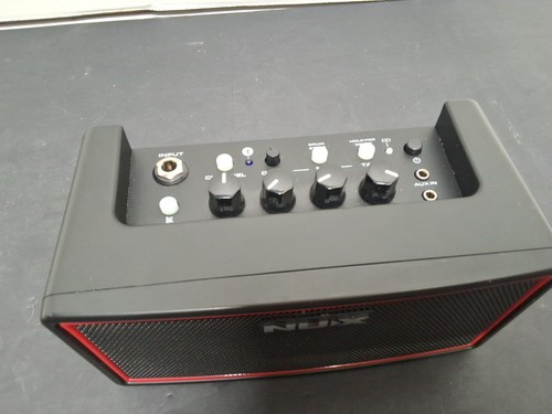 USED NUX Mighty AIR Wireless Stereo Modeling Guitar/Bass Amplifier w/Bluetooth - Picture 2 of 4