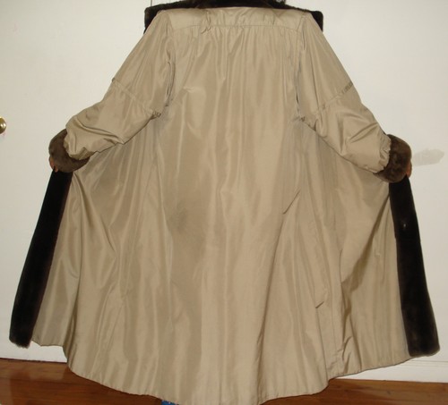 50" Long Raincoat Fabric and Sheared Beaver Lining Fur Coat Size 12-14 FREE SHIP - Picture 2 of 6