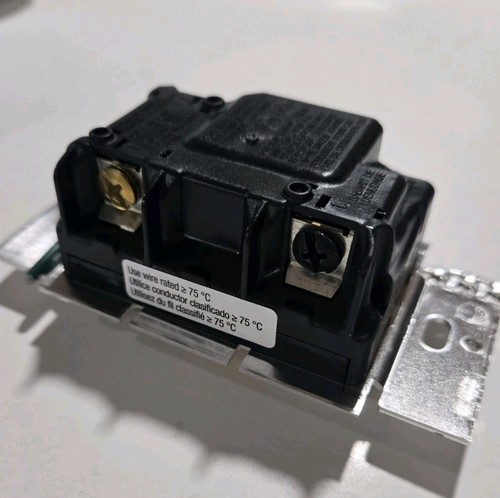 Interruptor atenuador LUTRON MAESTRO colores satinados MSCLV-1000M-DS PIEDRA DEL DESIERTO - Imagen 4 de 9