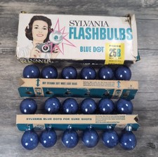 Sylvania Blue Dot 25B Flashbulbs 18 Bulbs Total Open Box - As Is Vintage Photos